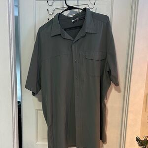 Columbia Men's Casual Gray Button Down Shirt